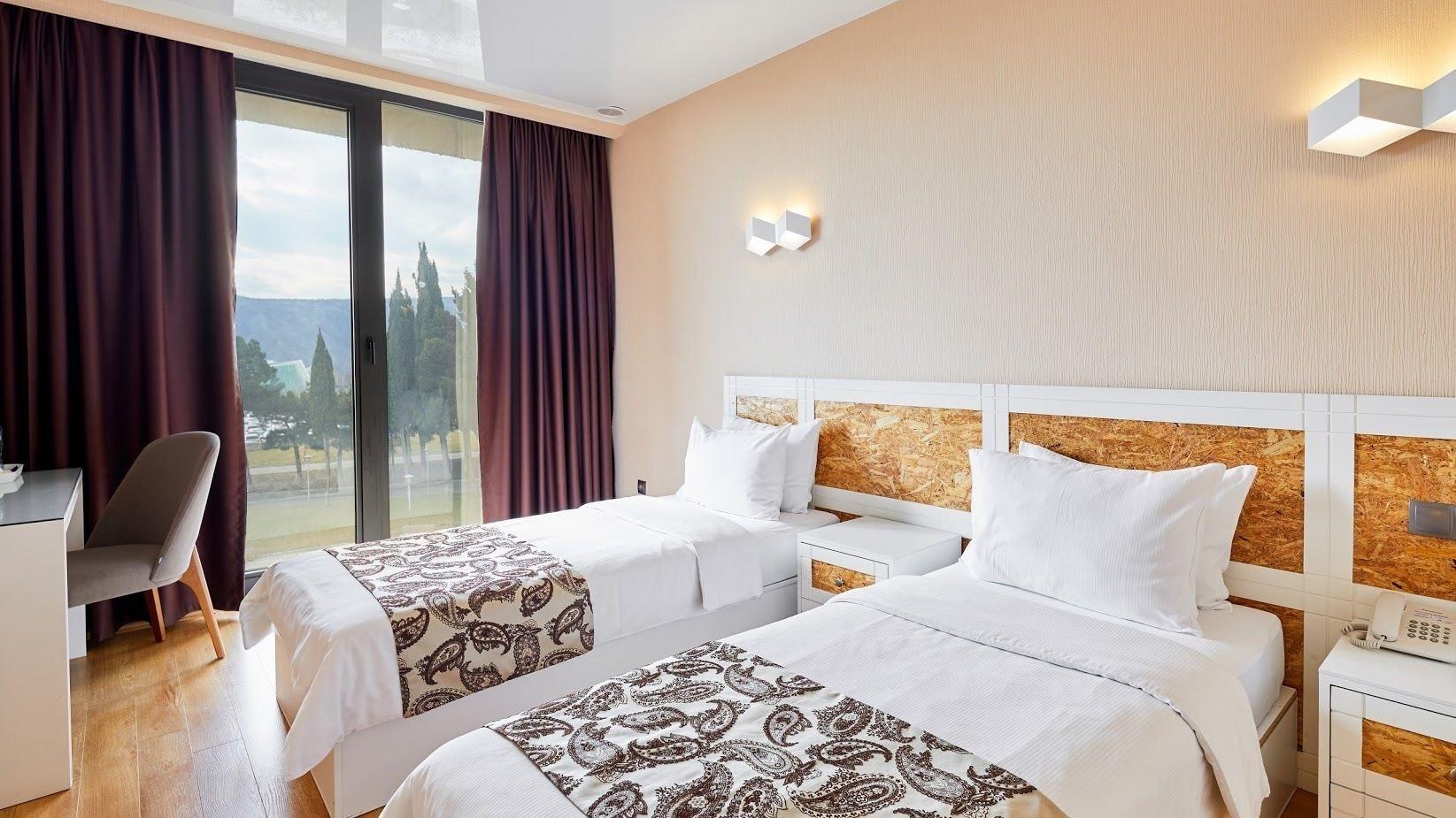 Iveria Inn Hotel Tbilisi Exterior photo